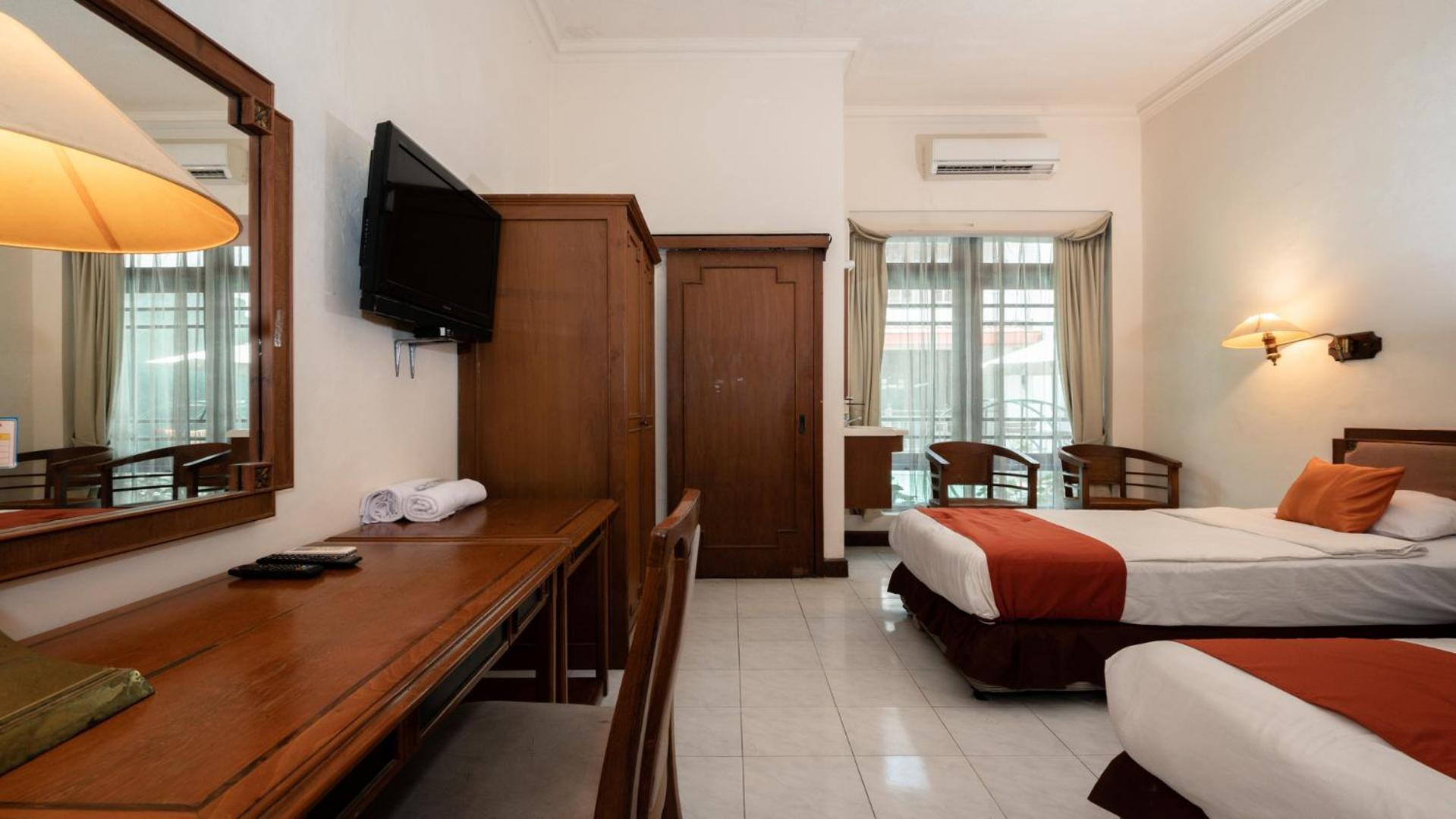 Hotel Sapta Gria Yogyakarta Exteriör bild